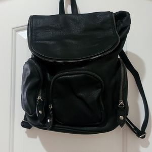 Black Mossimo backpack purse